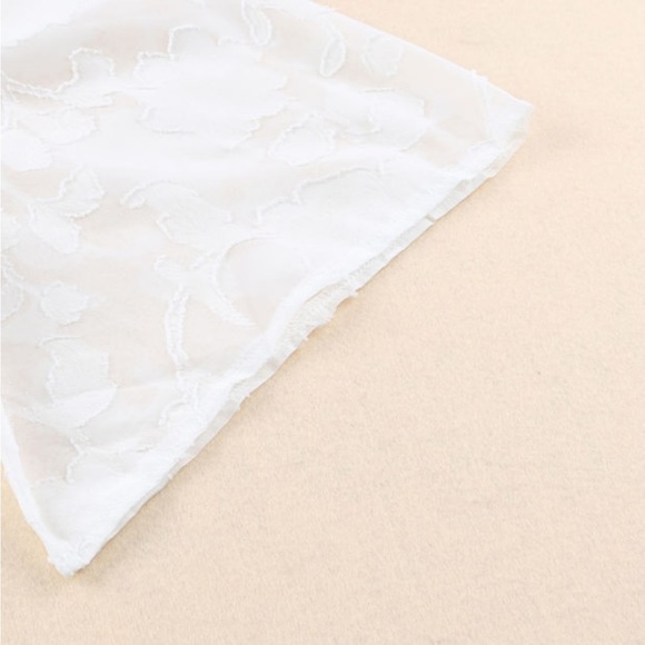 White Floral Textured V-Neck Buttoned Blouse - Picture 6 of 10